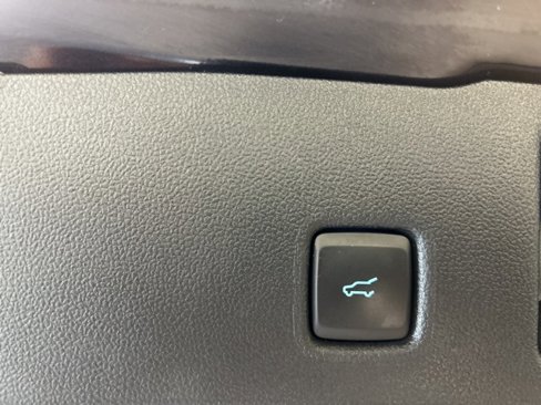 Used 2021 Ford Escape Titanium image 27