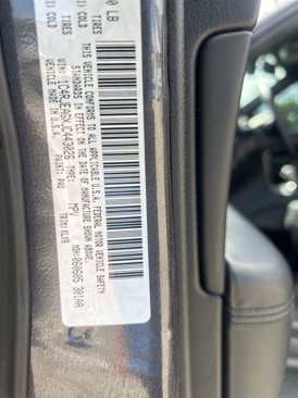 Used 2018 Jeep Grand Cherokee Laredo image 44