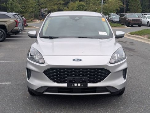 Used 2020 Ford Escape SE image 8