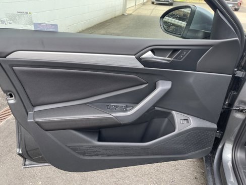 New 2025 Volkswagen Jetta S image 17