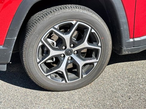 Used 2025 Jeep Compass Limited image 5