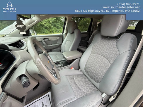 Used 2016 Chevrolet Traverse LT image 11