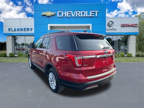 Used 2019 Ford Explorer XLT w/ Class III Trailer Tow Package image 4