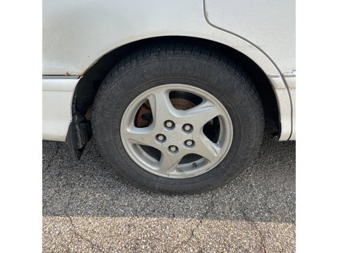 Used 1998 Toyota Avalon XLS image 15