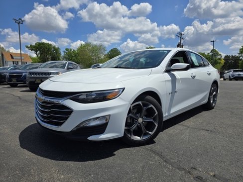 Used 2023 Chevrolet Malibu LT image 3