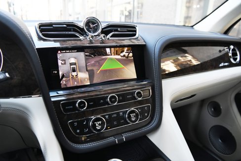 New 2025 Bentley Bentayga Extended Wheelbase image 17