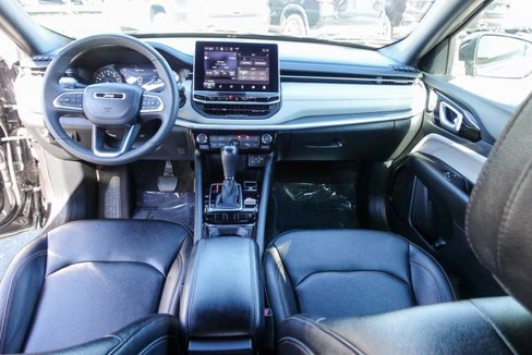 Used 2023 Jeep Compass Limited image 30