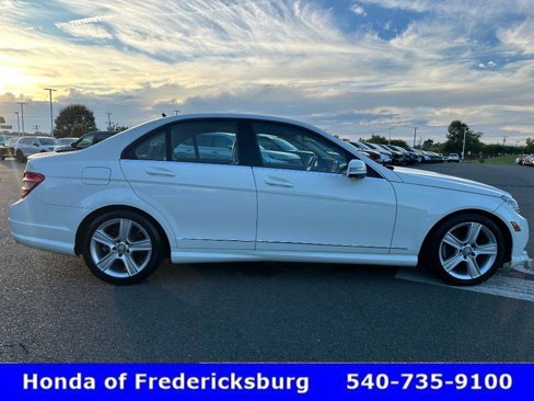 Used 2011 Mercedes-Benz C 300 Sport image 7