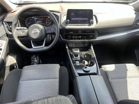 Used 2023 Nissan Rogue SV image 12