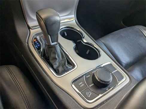 Used 2020 Jeep Grand Cherokee Limited image 14