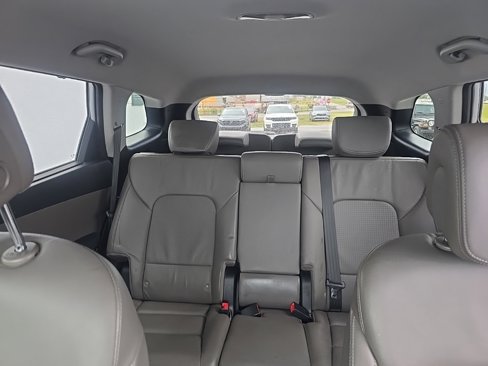 Used 2014 Hyundai Santa Fe GLS image 15