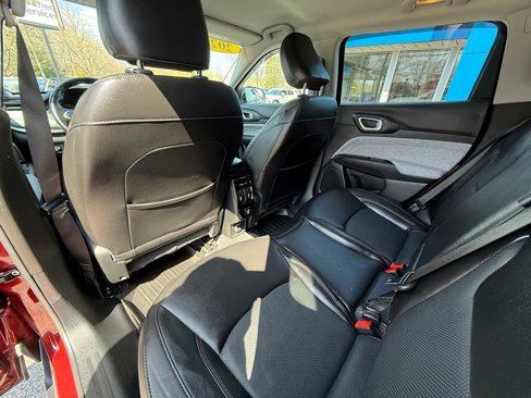 Used 2022 Jeep Compass Latitude image 20