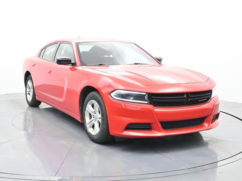 Used 2023 Dodge Charger SXT image 3