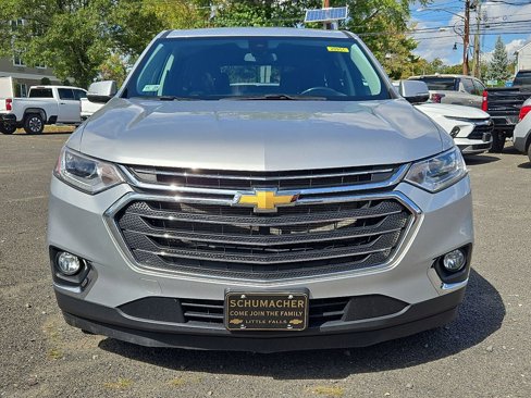 Used 2020 Chevrolet Traverse LT w/ Driver Confidence II Package image 3