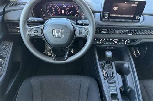 Certified 2023 Honda Accord EX image 18