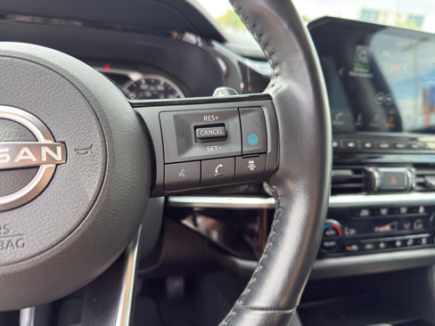 Used 2022 Nissan Pathfinder SL image 18