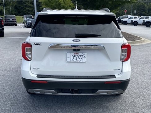 Used 2020 Ford Explorer XLT w/ Equipment Group 202A image 5