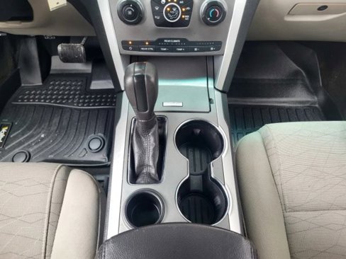 Used 2015 Ford Explorer FWD image 29