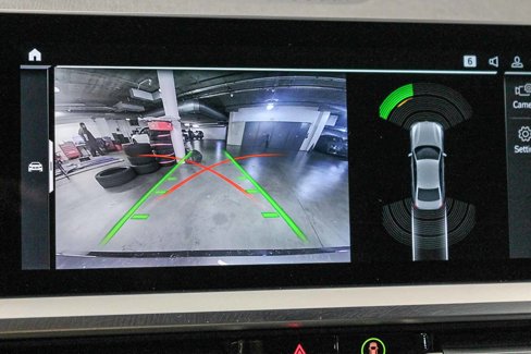 Certified 2022 BMW 330e w/ Driving Assistance Package image 27