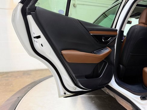 Used 2020 Subaru Outback Touring w/ Popular Package #2 image 15