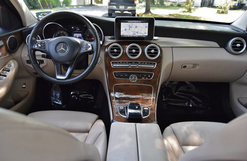 Used 2016 Mercedes-Benz C 300 4MATIC Sedan image 30