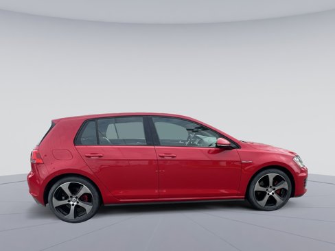 Used 2015 Volkswagen GTI SE image 10