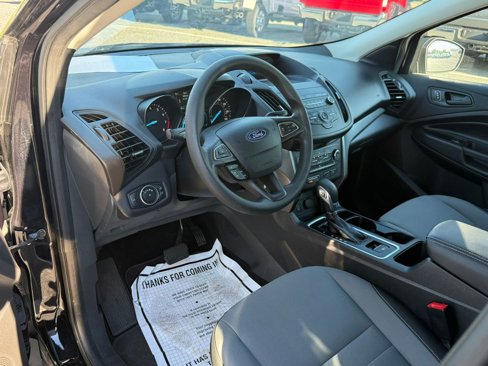 Used 2019 Ford Escape S image 10