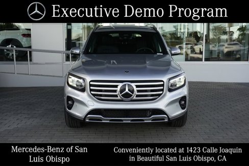 Used 2025 Mercedes-Benz GLB 250 4MATIC image 2
