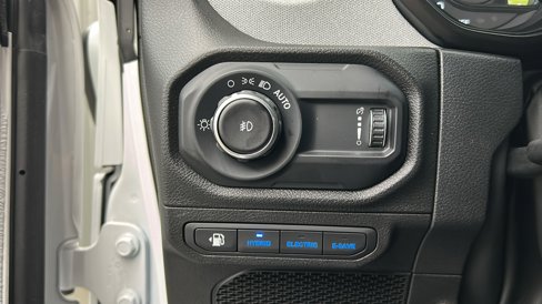 Used 2024 Jeep Wrangler Unlimited w/ Convenience Group image 30