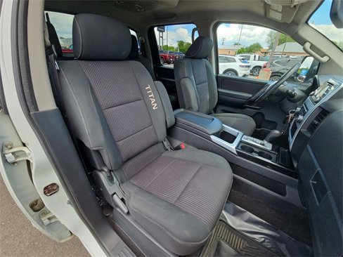 Used 2014 Nissan Titan PRO-4X image 15