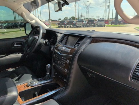 Used 2018 Nissan Armada Platinum image 30