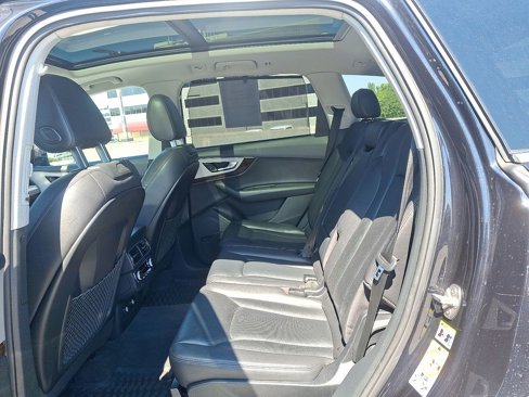 Used 2019 Audi Q7 2.0T Premium Plus w/ Premium Plus Package image 12