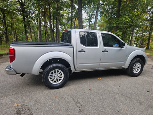 Used 2016 Nissan Frontier SV image 5