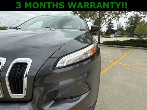 Used 2016 Jeep Cherokee Limited image 40