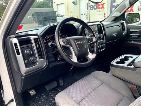 Used 2018 GMC Sierra 1500 SLE w/ SLE Value Package image 14