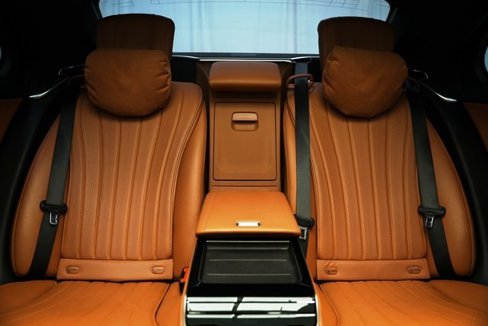 Used 2022 Mercedes-Benz S 580 4MATIC Sedan w/ AMG Line Package image 27