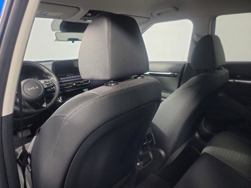 Certified 2023 Kia Seltos S w/ Navigation Package image 18