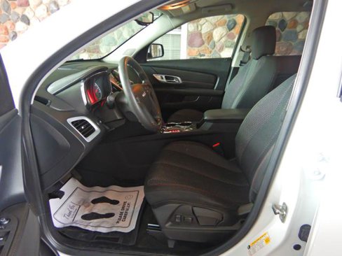 Used 2017 GMC Terrain SLE image 10