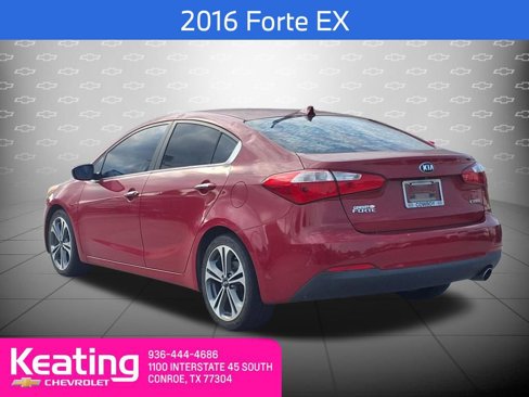 Used 2016 Kia Forte EX w/ EX Premium Package image 2