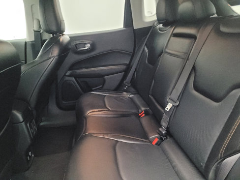 Used 2018 Jeep Compass Limited w/ Navigation Group image 18