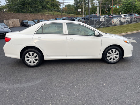 Used 2010 Toyota Corolla LE image 3