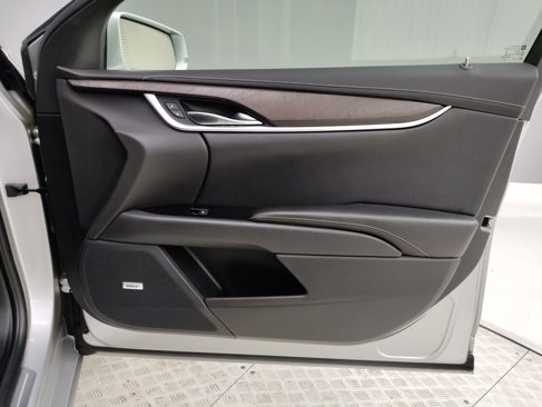 Used 2019 Cadillac XTS Luxury image 31