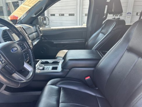 Certified 2021 Ford Expedition XLT image 24