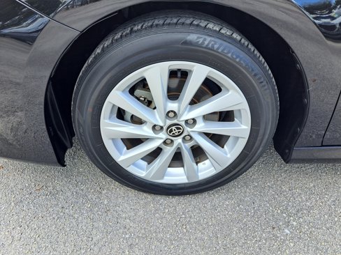 Used 2022 Toyota Camry LE image 16