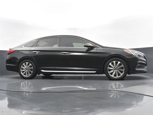 Used 2016 Hyundai Sonata Sport w/ Option Group 02 image 21