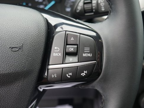 Used 2022 Ford Escape SE w/ SE Sport Appearance Package image 17
