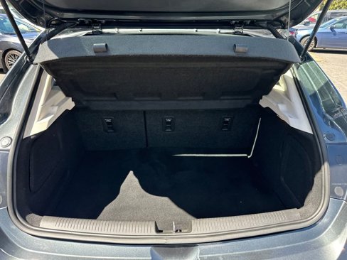 Used 2018 Chevrolet Cruze LT w/ Convenience Package image 20