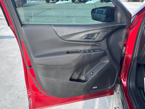 Used 2024 Chevrolet Equinox RS w/ RS Leather Package image 10