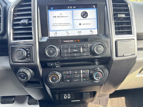 Used 2016 Ford F150 XLT w/ Equipment Group 302A Luxury image 34