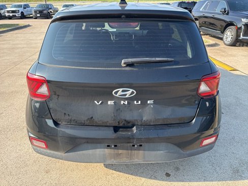 Used 2021 Hyundai Venue SE image 9